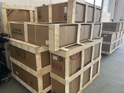 Plywood frame, exportable.